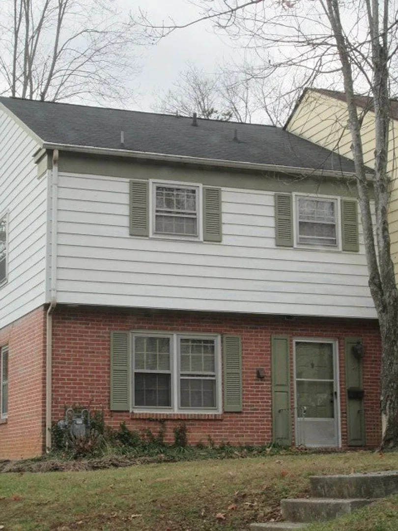 3 Bedroom 2.5 Bath Townhouse — Photo 1
