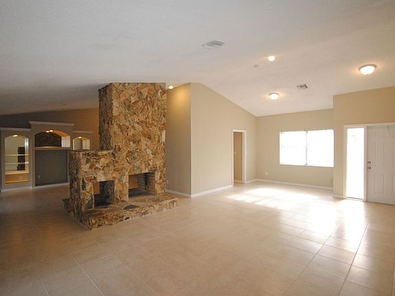 5th image of 7010 NW 49th Pl
