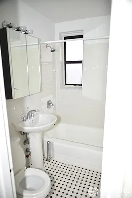 Rented by Oxford Property Group | media 30