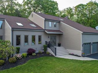 159 Lavender Ln, Rocky Hill, CT 06067