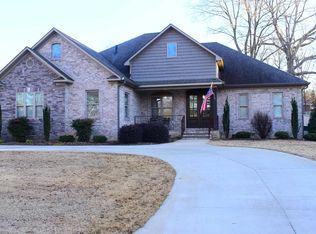 32 Sunhaven Dr, Jackson, TN 38305