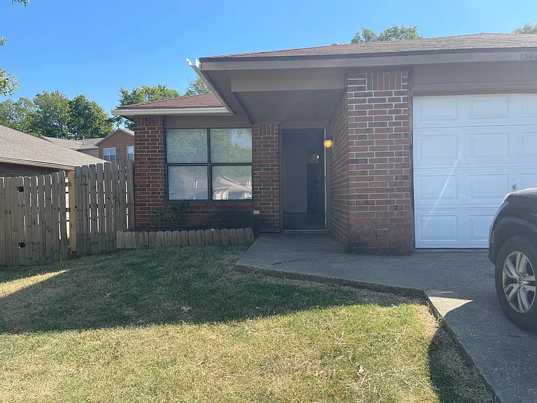 N Dawn Dr — Photo 2