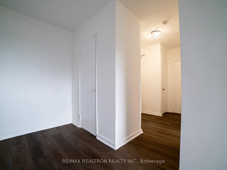 2519 Lake Shore Blvd W #303 — Photo 8