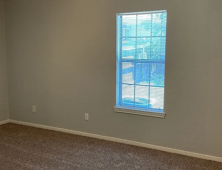 3906 Hitchrock Dr #B — Photo 11