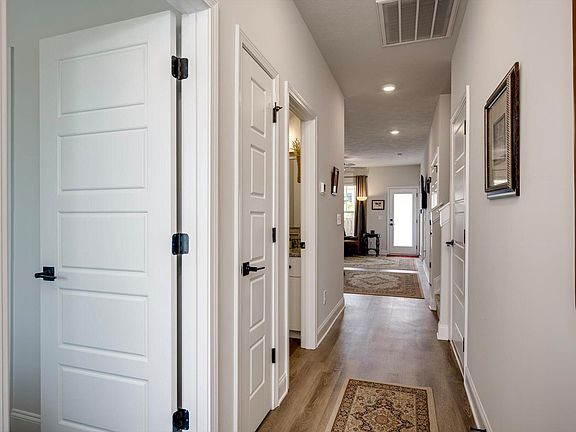 5th image of 6056 Narnia Cir