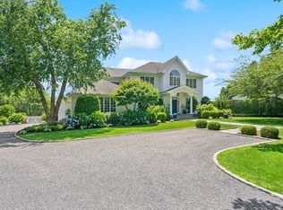 9 Millfarm Ln, Water Mill, NY 11976