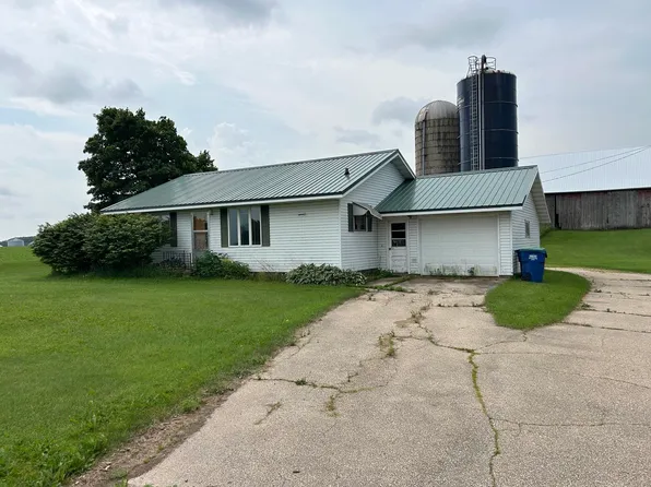 W2337 County Rd E, Cecil, WI 54111