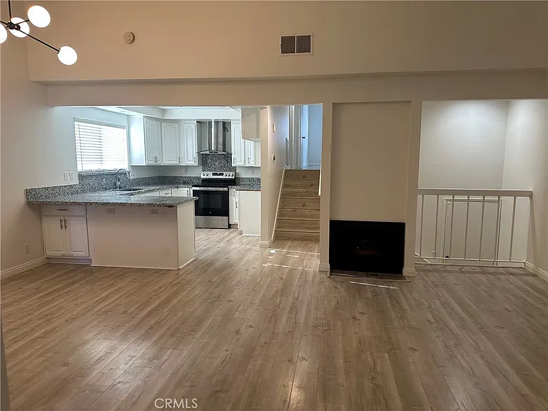 6 Lincoln Ct — Photo 4