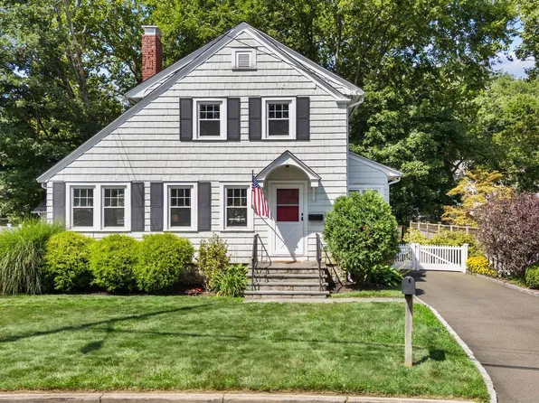 10 Windsor Road, Stamford, CT 06905