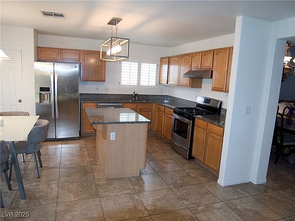 5th image of 7313 Bosky Springs St