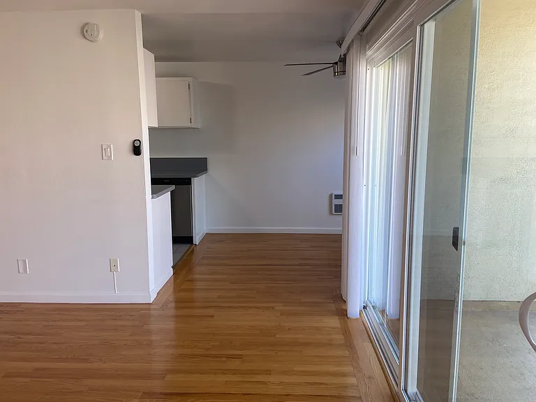 619 N San Mateo Dr #1-21 — Photo 11