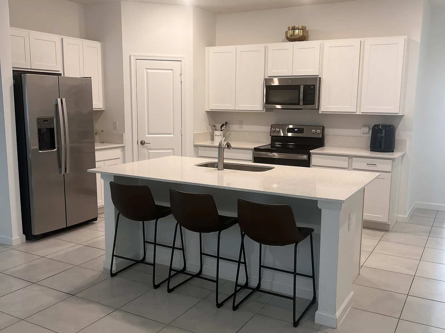 1815 Diablo Circle Southwest - 1 — Photo 2