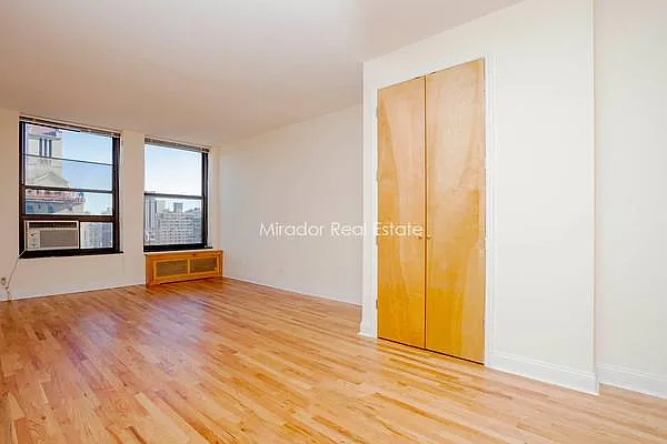 Rented by Mirador Real Estate | media 10