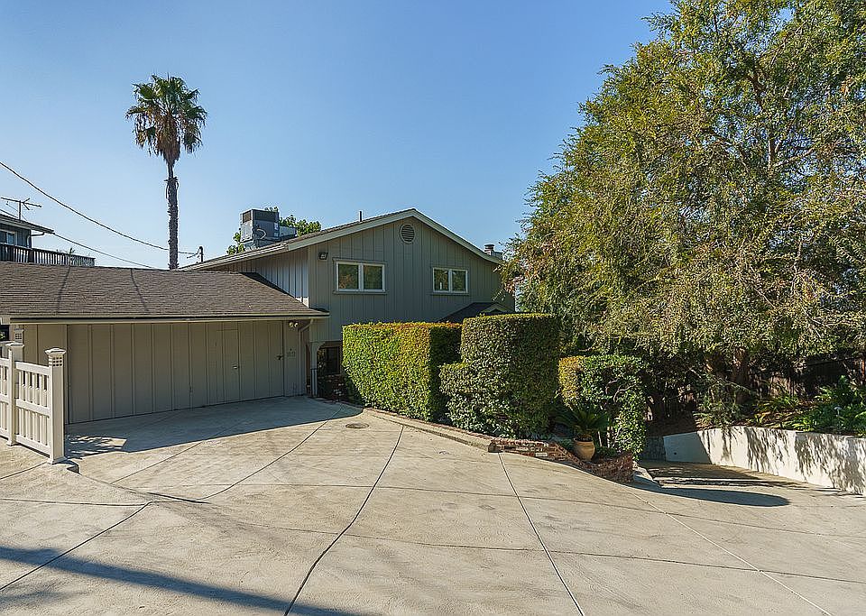1st image of 1945 Hilldale Dr