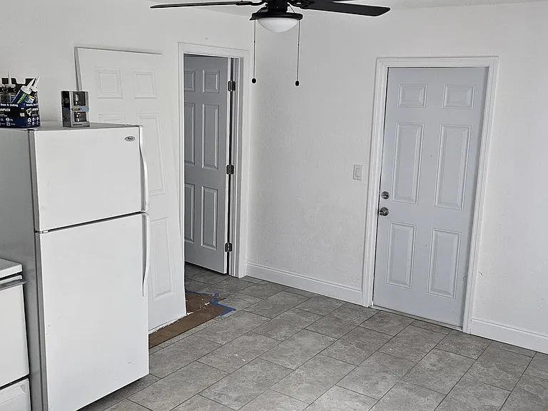 3921 41st Ave N #1C — Photo 2