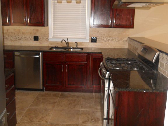 5th image of 2218 Deborah Dr