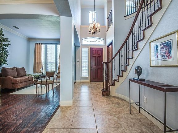 5th image of 5903 Crescent Ln