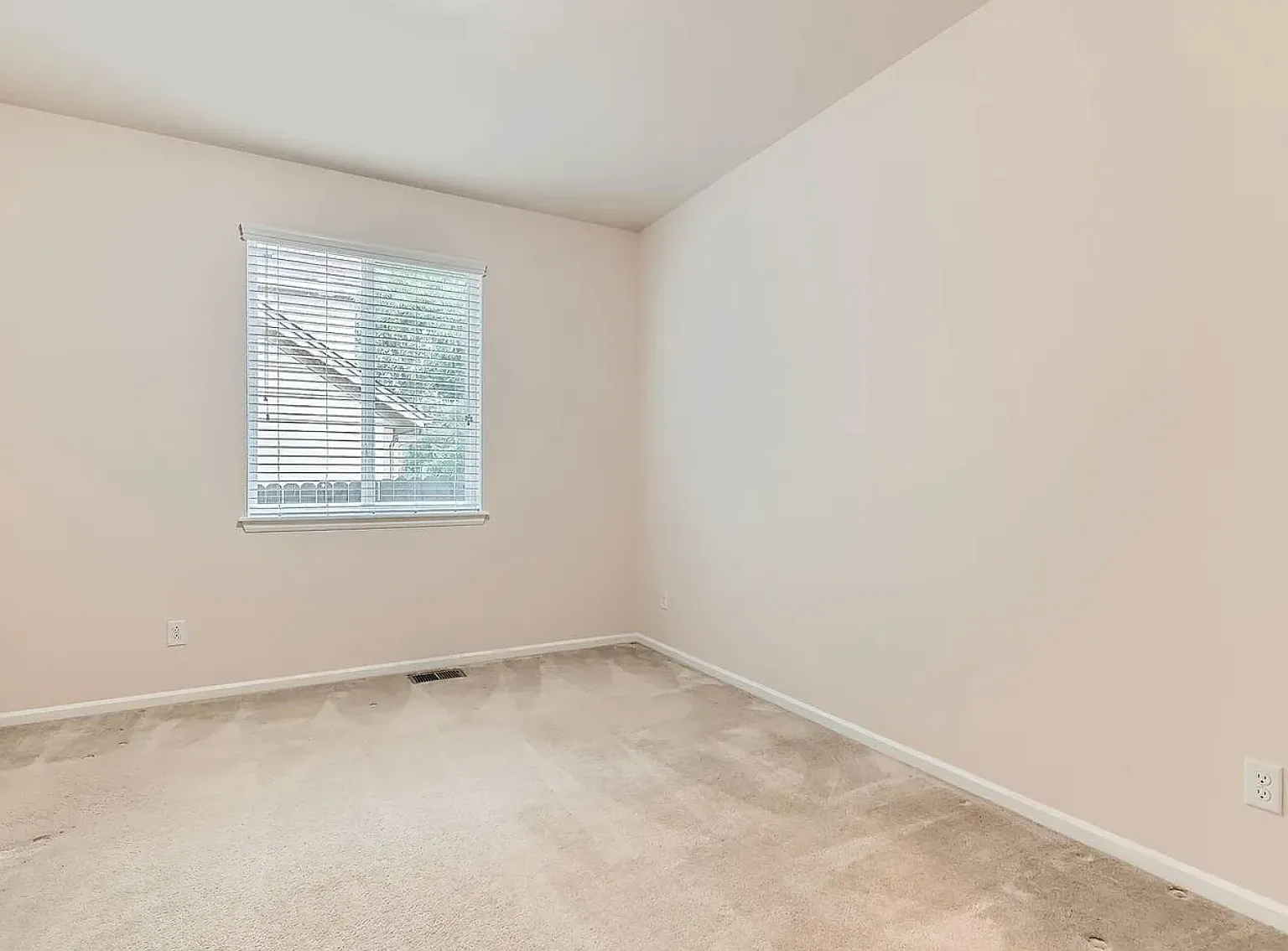 13424 W 64th Pl — Photo 3