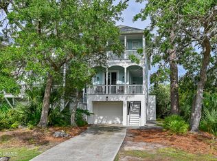 862 Bonito Rd, Saint Helena Island, SC 29920