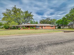 2504 Douglas Dr, San Angelo, TX 76904