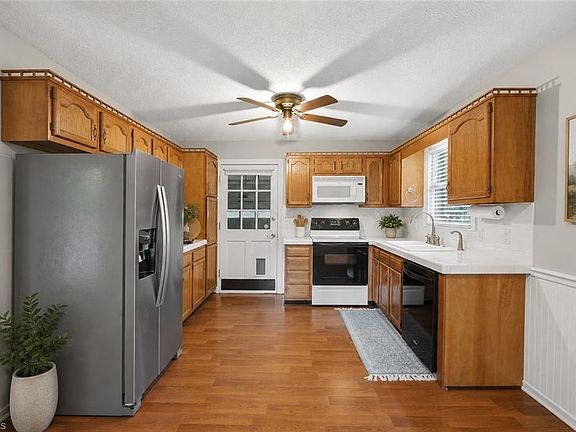 4th image of 603 Hunters Way