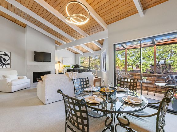 5th image of 428 El Faisan Dr