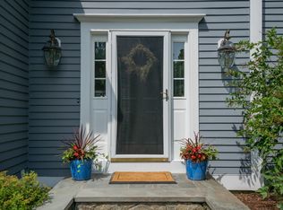 298 Duck Farm Rd, Fairfield, CT 06824