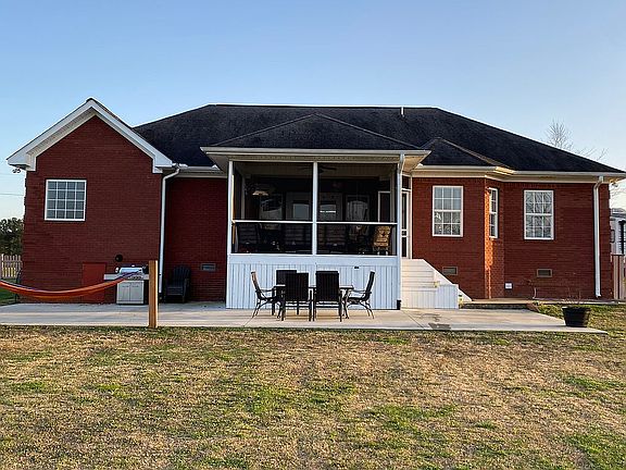 Rear exterior 