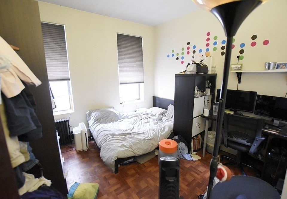 1st image of 250 Broome St APT 11
