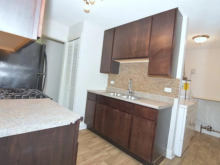 116 Center Rd — Photo 4