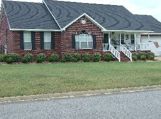 1002 Phil Harper Dr, Demopolis, AL 36732