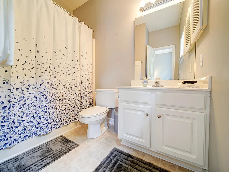 Twin Bath Tub/Shower