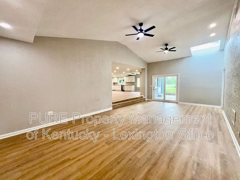 3520 Combs Ferry Rd — Photo 3