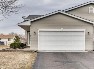 6127 Mill Run Rd, Monticello, MN 55362