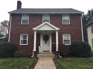 216 N Madison Ave, Grove City, PA 16127