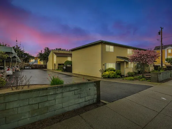 320 Carmel Ave APT 6, Marina, CA 93933