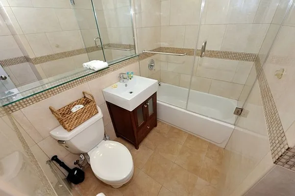 Rented by Eisenberg Exclusives | media 20