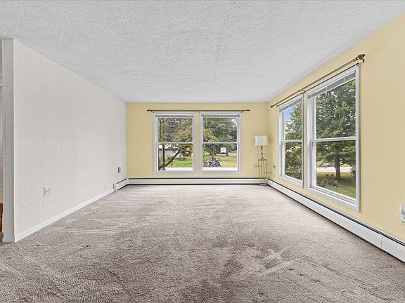 3rd image of 1085 Lamkin Street