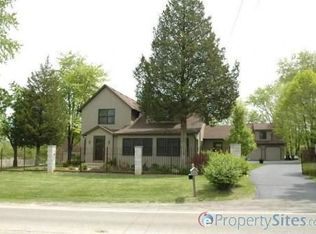 26079 W Grass Lake Rd, Antioch, IL 60002