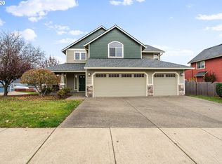 510 E Washington St, Carlton, OR 97111