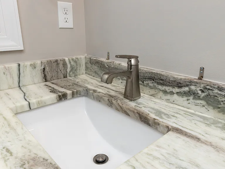 400 Cedar Ave #400 — Photo 15