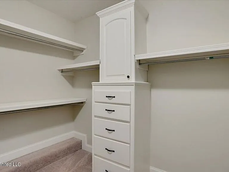 852 Willow Grande Cir — Photo 37