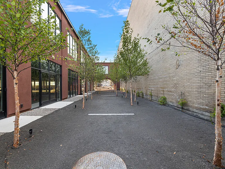 2150 Bagley St #10 — Photo 11