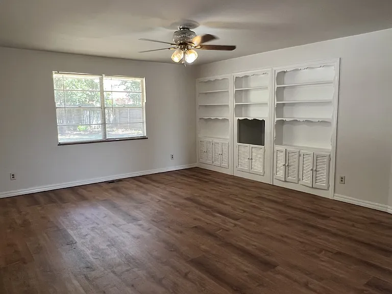 2507 NW 44th St — Photo 7