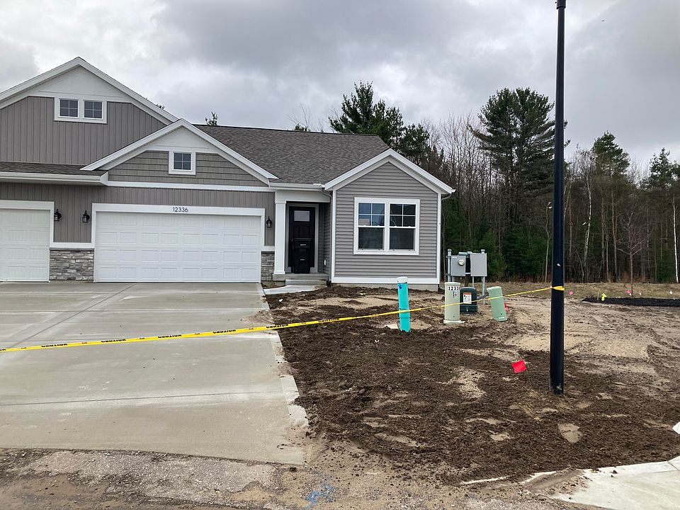 1st image of 12336 Hawley Dr #17