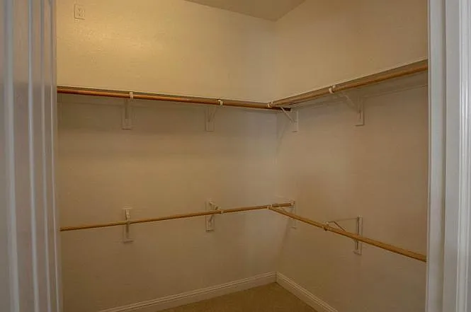 5895 N Torrey Pines Ave — Photo 7