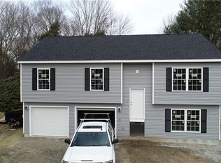 11B Marguy St, Quaker Hill, CT 06375