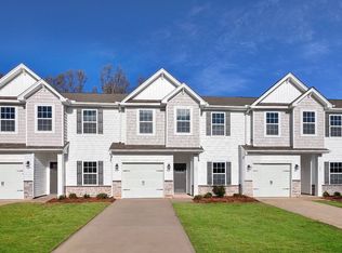 44 Fernhill Ln, Fountain Inn, SC 29644