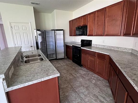 5th image of 4544 Casablanca Ave