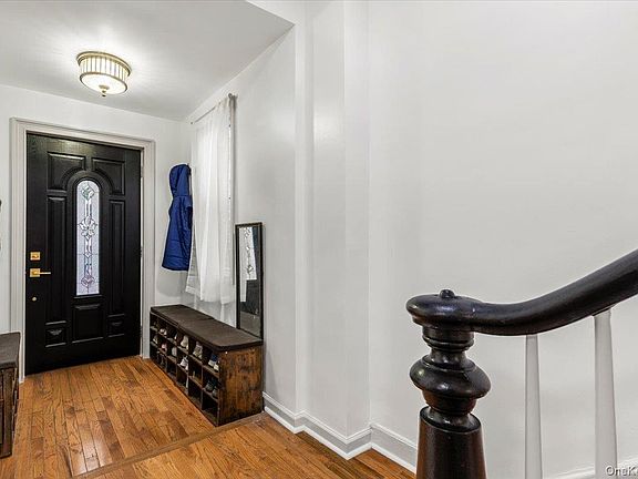 3rd image of 2516 Glebe Avenue